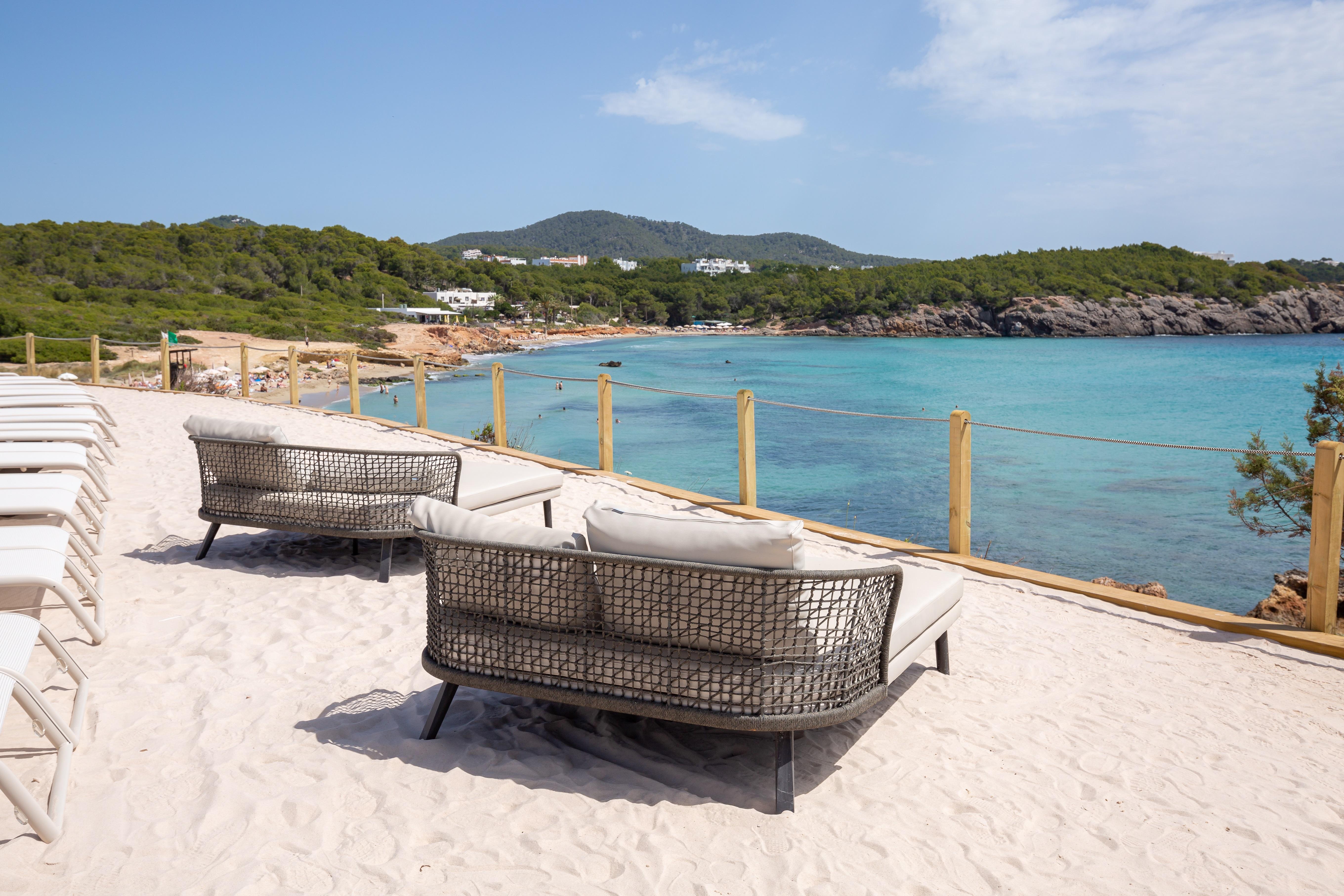 Bless Hotel Ibiza - The Leading Hotels Of The World Es Canar  Exterior photo Beach Club